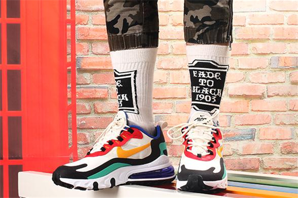 nike air max 270 react測(cè)評(píng)-air max 270 react腳感 nike air max 270 react測(cè)評(píng)-air max 270 react腳感