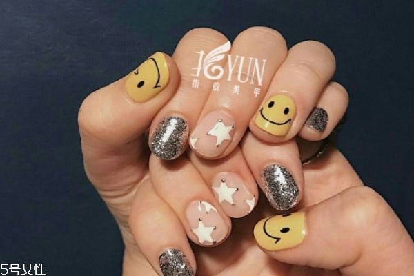 美甲笑臉圖案怎么畫 笑臉美甲圖片 美甲笑臉圖案怎么畫 笑臉美甲圖片