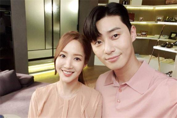 女生說(shuō)哎呦喂怎么回復(fù) 女生說(shuō)哎呦喂是什么意思 女生說(shuō)哎呦喂怎么回復(fù) 女生說(shuō)哎呦喂是什么意思