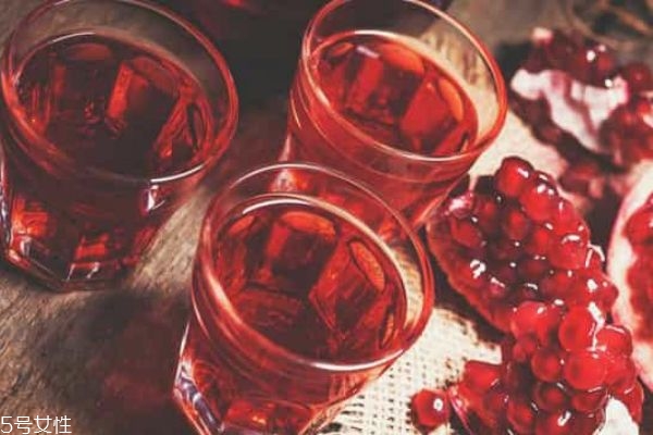 如何鑒別石榴酒 石榴酒的好壞如何鑒別 如何鑒別石榴酒 石榴酒的好壞如何鑒別