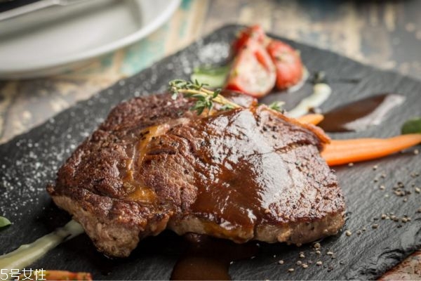 煎肉眼牛排的幾個要點 關于牛排的知識點 煎肉眼牛排的幾個要點 關于牛排的知識點