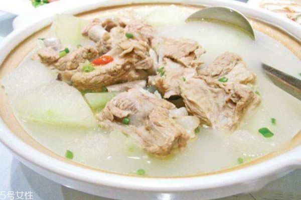 排骨怎么燉好吃又營養(yǎng) 怎么燉排骨好吃又簡單 排骨怎么燉好吃又營養(yǎng) 怎么燉排骨好吃又簡單