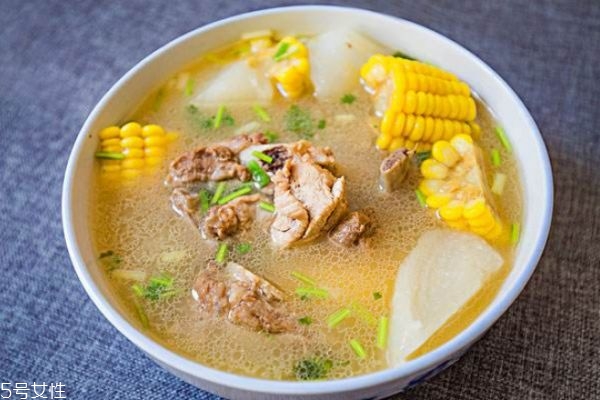 排骨怎么燉好吃又營養(yǎng) 怎么燉排骨好吃又簡單 排骨怎么燉好吃又營養(yǎng) 怎么燉排骨好吃又簡單