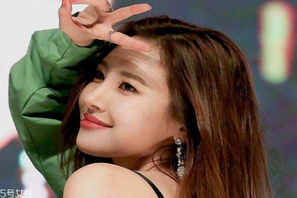 玻尿酸打下巴疼嗎 玻尿酸打下巴可以捏嗎 玻尿酸打下巴疼嗎 玻尿酸打下巴可以捏嗎