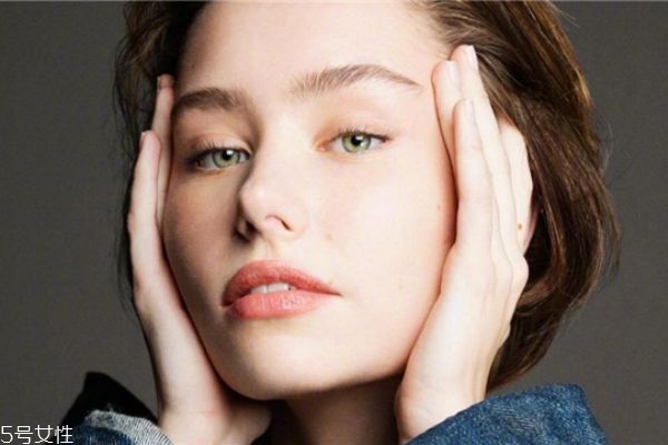 點(diǎn)雀斑幾天結(jié)痂掉完 點(diǎn)雀斑會反彈嗎 點(diǎn)雀斑幾天結(jié)痂掉完 點(diǎn)雀斑會反彈嗎