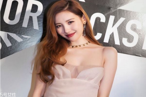 男生追女生時一定要放低姿態(tài)嗎 追女生的辦法 男生追女生時一定要放低姿態(tài)嗎 追女生的辦法