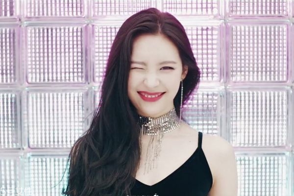 男生追女生時可以聊什么 男生追女生時聊天話題 男生追女生時可以聊什么 男生追女生時聊天話題