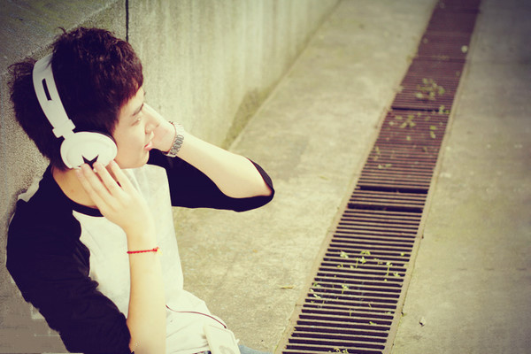 男生經(jīng)常給你打電話代表什么 男生為什么要經(jīng)常給你打電話 男生經(jīng)常給你打電話代表什么 男生為什么要經(jīng)常給你打電話