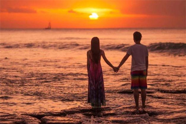 度蜜月穿什么衣服好看 度蜜月穿什么裙子 度蜜月穿什么衣服好看 度蜜月穿什么裙子