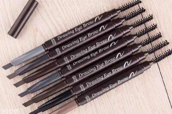 應(yīng)該怎么選擇眉筆呢 挑選眉筆有注意什么呢 應(yīng)該怎么選擇眉筆呢 挑選眉筆有注意什么呢