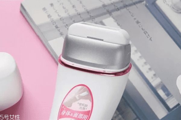 家用脫毛儀和美容院脫毛儀的區(qū)別 脫毛儀好還是美容院 家用脫毛儀和美容院脫毛儀的區(qū)別 脫毛儀好還是美容院