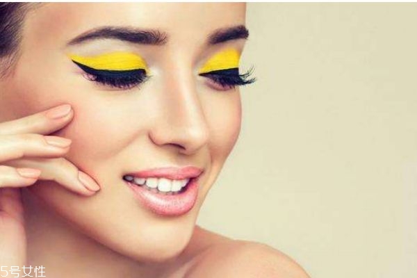 應(yīng)該怎么挑選眼影呢 比較好的平價眼影有什么呢 應(yīng)該怎么挑選眼影呢 比較好的平價眼影有什么呢