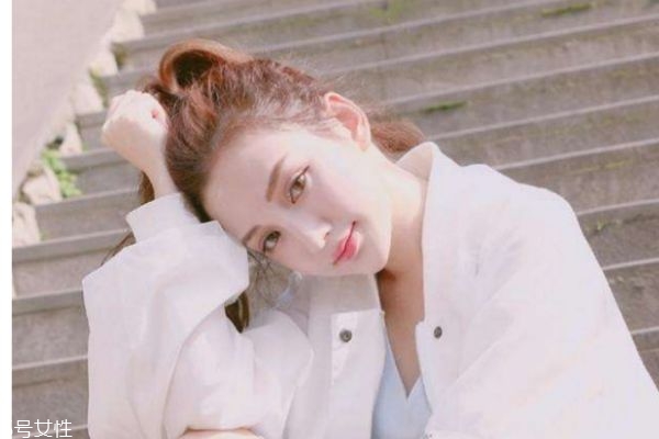 戀愛中女生應(yīng)不應(yīng)該愛撒嬌呢 撒嬌是一件壞事嗎 戀愛中女生應(yīng)不應(yīng)該愛撒嬌呢 撒嬌是一件壞事嗎