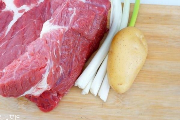 牛肉生吃會(huì)有寄生蟲嗎 牛肉如何處理才能生吃 牛肉生吃會(huì)有寄生蟲嗎 牛肉如何處理才能生吃