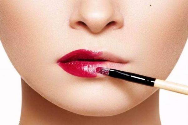 涂口紅要注意什么 怎樣選擇口紅 涂口紅要注意什么 怎樣選擇口紅