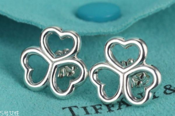 蒂芙尼首飾有什么系列呢 蒂芙尼首飾怎么區(qū)分真假呢 蒂芙尼首飾有什么系列呢 蒂芙尼首飾怎么區(qū)分真假呢