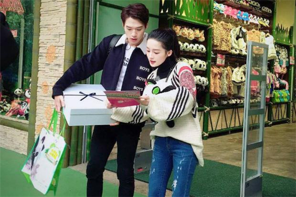 女朋友說不想結(jié)婚怎么回答 女朋友說不想結(jié)婚是什么意思 女朋友說不想結(jié)婚怎么回答 女朋友說不想結(jié)婚是什么意思