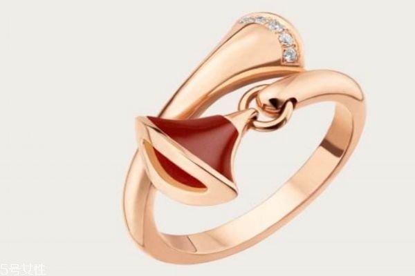 寶格麗首飾怎么區(qū)分真假呢 寶格麗首飾怎么保養(yǎng)呢 寶格麗首飾怎么區(qū)分真假呢 寶格麗首飾怎么保養(yǎng)呢