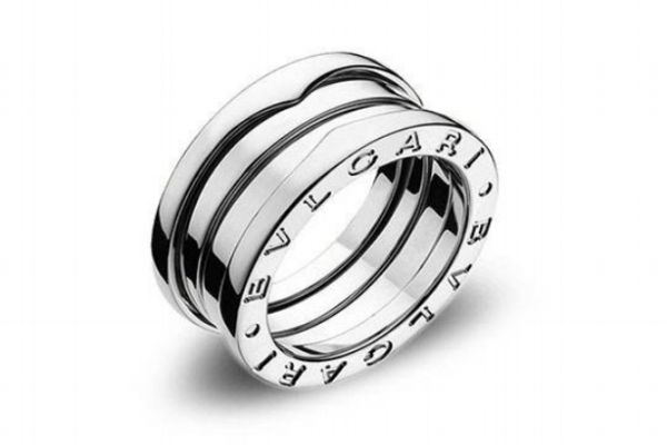 寶格麗首飾怎么區(qū)分真假呢 寶格麗首飾怎么保養(yǎng)呢 寶格麗首飾怎么區(qū)分真假呢 寶格麗首飾怎么保養(yǎng)呢