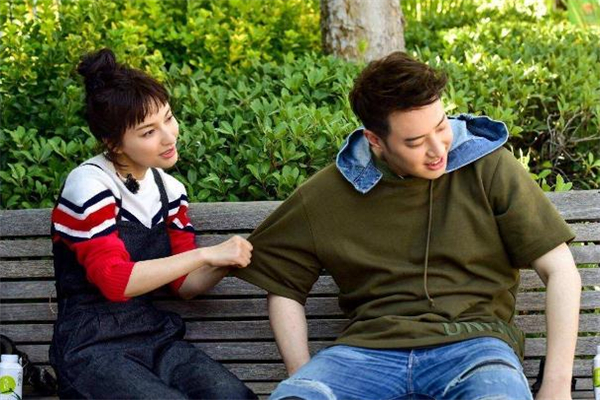 男女關系發(fā)展有幾個階段 男女關系發(fā)展太快好嗎