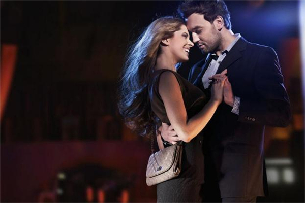 女人的出軌率高嗎 出軌的女人會為孩子回頭嗎 女人的出軌率高嗎 出軌的女人會為孩子回頭嗎