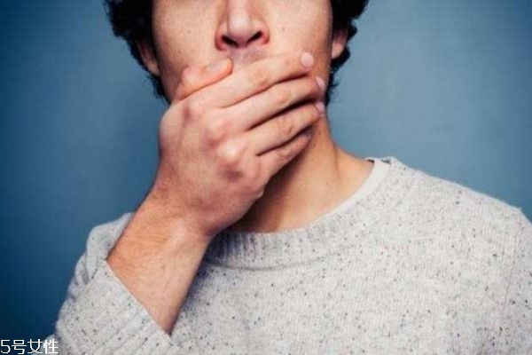 老是打嗝是怎么回事 打嗝最快方法止嗝 老是打嗝是怎么回事 打嗝最快方法止嗝