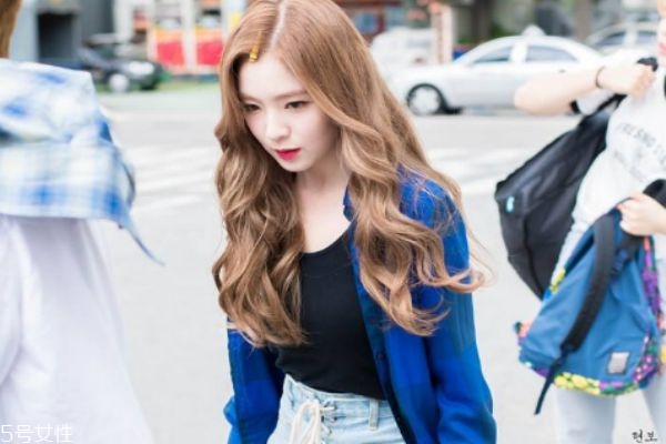 玻尿酸打法令紋打在哪 玻尿酸填充法令紋會(huì)移位嗎 玻尿酸打法令紋打在哪 玻尿酸填充法令紋會(huì)移位嗎