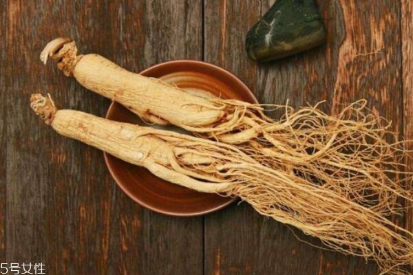 人參的食用方法有什么呢 人參為什么會(huì)跑呢 人參的食用方法有什么呢 人參為什么會(huì)跑呢