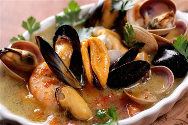 海鮮湯腥味怎么去除 海鮮湯里面放什么調(diào)料 海鮮湯腥味怎么去除 海鮮湯里面放什么調(diào)料