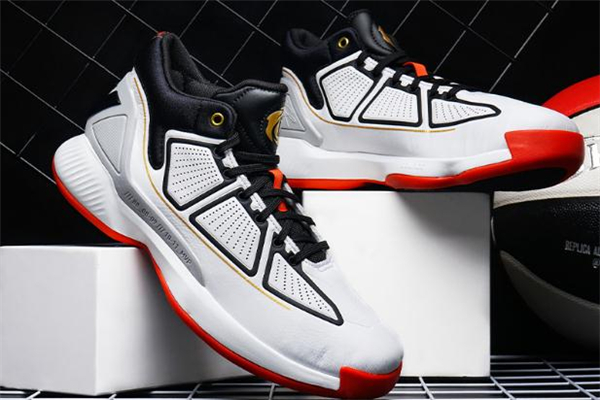 羅斯10和哈登3哪個(gè)好 羅斯10和哈登3對(duì)比測(cè)評(píng) 羅斯10和哈登3哪個(gè)好 羅斯10和哈登3對(duì)比測(cè)評(píng)