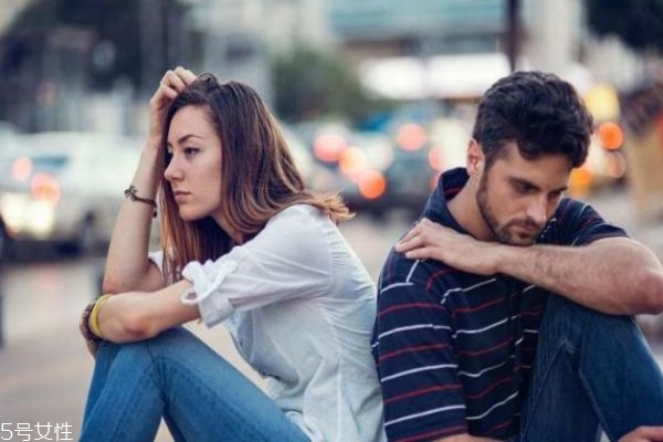 夫妻長期分居怎么維持好感情 異地夫妻怎么維持感情 夫妻長期分居怎么維持好感情 異地夫妻怎么維持感情