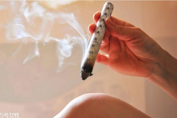 冬天怕冷應該怎么辦 冬季怕冷的原因 冬天怕冷應該怎么辦 冬季怕冷的原因