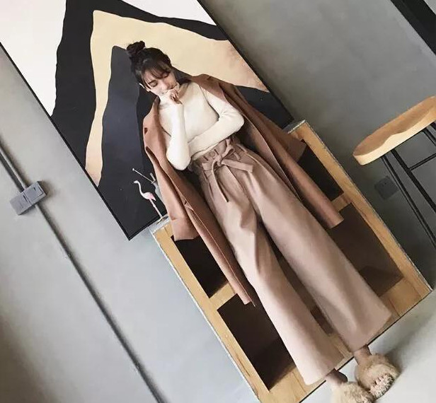 高腰花苞褲配什么上衣好看 時(shí)尚而又惹眼 高腰花苞褲配什么上衣好看 時(shí)尚而又惹眼