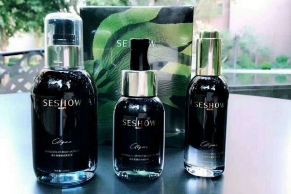 秋天怎么選擇護(hù)膚品呢 秋天選擇護(hù)膚品要注意什么呢 秋天怎么選擇護(hù)膚品呢 秋天選擇護(hù)膚品要注意什么呢