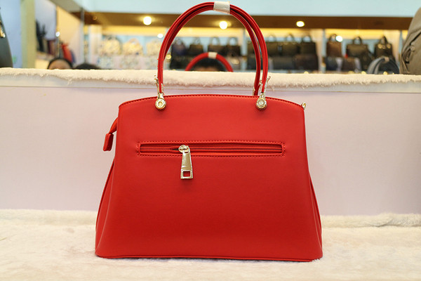 稻草人皮包質(zhì)量怎么樣 稻草人皮包好不好 稻草人皮包質(zhì)量怎么樣 稻草人皮包好不好