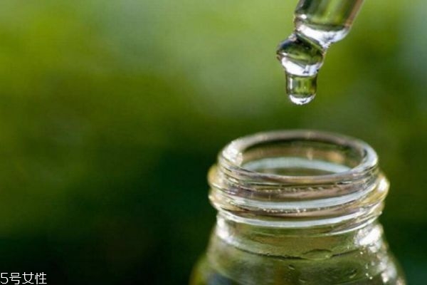 什么是精華液呢 精華液有什么作用呢 什么是精華液呢 精華液有什么作用呢