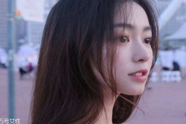 如何試探異性喜不喜歡你 套出對(duì)方喜歡你的問題 如何試探異性喜不喜歡你 套出對(duì)方喜歡你的問題