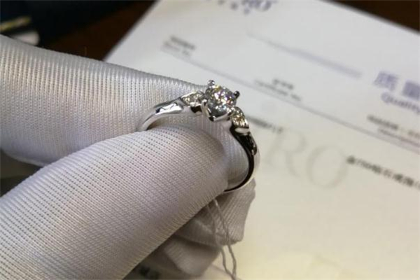 通靈鉆戒怎么樣 通靈珠寶鉆戒質(zhì)量好嗎 通靈鉆戒怎么樣 通靈珠寶鉆戒質(zhì)量好嗎