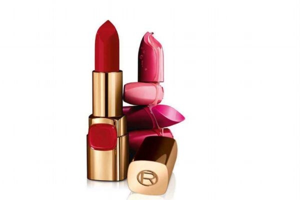 口紅怎么區(qū)別好壞呢 是不是掉色的口紅都是不好的呢 口紅怎么區(qū)別好壞呢 是不是掉色的口紅都是不好的呢