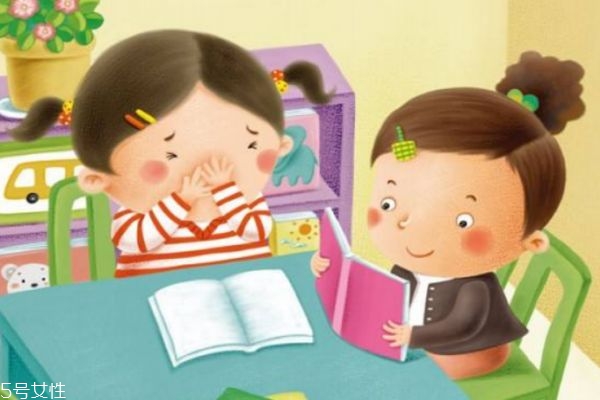 天冷為什么容易打噴嚏呢 打噴嚏有什么危害呢 天冷為什么容易打噴嚏呢 打噴嚏有什么危害呢