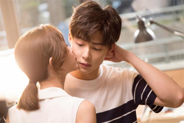 熱戀期過(guò)了怎么辦 熱戀期過(guò)后怎么維持 熱戀期過(guò)了怎么辦 熱戀期過(guò)后怎么維持