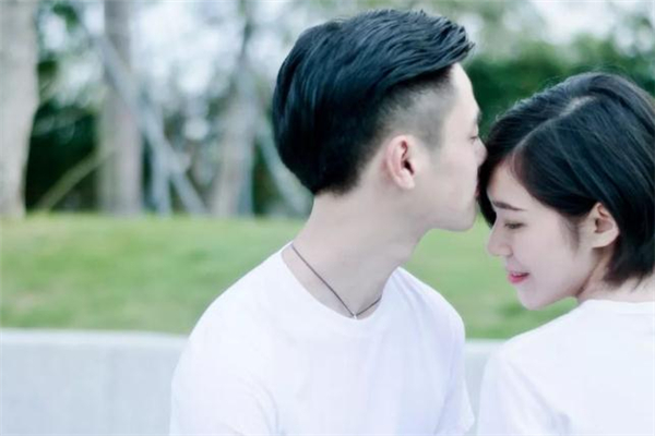 男生長得丑怎么追女生 喜歡的女生說我丑怎么辦 男生長得丑怎么追女生 喜歡的女生說我丑怎么辦