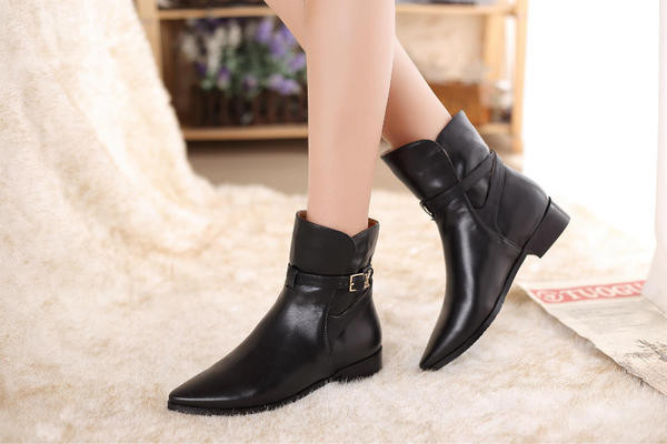 矮個子不適合穿的鞋子 矮個子適合穿什么鞋子 矮個子不適合穿的鞋子 矮個子適合穿什么鞋子