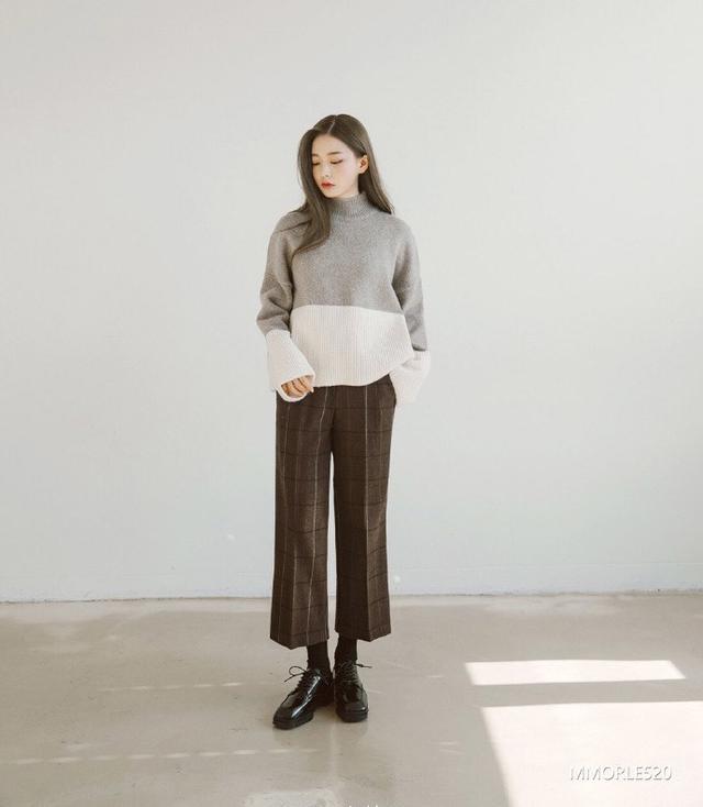 長款羽絨服內搭什么好看 越簡單越經典 長款羽絨服內搭什么好看 越簡單越經典