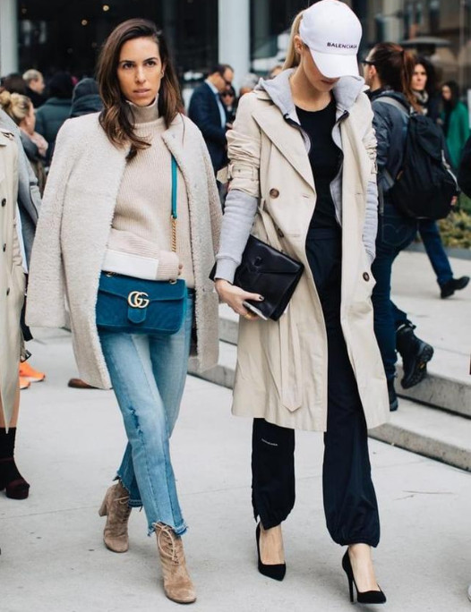 長款羽絨服內搭什么好看 越簡單越經典 長款羽絨服內搭什么好看 越簡單越經典