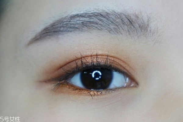 先畫眼影還是先貼雙眼皮貼 雙眼皮貼怎么涂眼影 先畫眼影還是先貼雙眼皮貼 雙眼皮貼怎么涂眼影