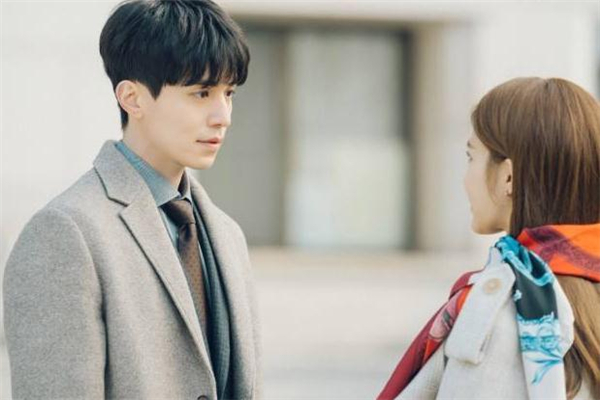 第一次相親要送禮物嗎 第一次相親送什么花合適 第一次相親要送禮物嗎 第一次相親送什么花合適