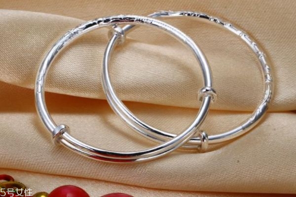 夢祥銀是怎么樣的品牌呢 夢祥銀是哪個(gè)國家的呢 夢祥銀是怎么樣的品牌呢 夢祥銀是哪個(gè)國家的呢