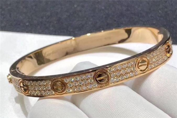 卡地亞手鐲為什么這么貴 卡地亞手鐲為什么那么多人喜歡 卡地亞手鐲為什么這么貴 卡地亞手鐲為什么那么多人喜歡