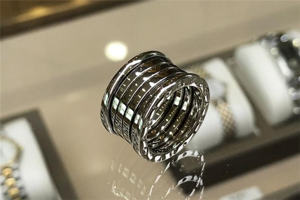 寶格麗彈簧戒指真假對比 寶格麗彈簧戒指真假辨別 寶格麗彈簧戒指真假對比 寶格麗彈簧戒指真假辨別